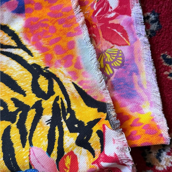 Floral Animal Print Straight Leg Jeans - Picture 7 of 8